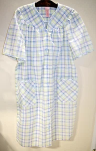 C23 NEW SECRET TREASURES Seersucker Pastel Plaid Snap Lounge ROBE Dress L Summer - Picture 1 of 11