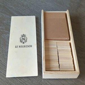 Hotel Le Negresco Juego de Cartas Doble 6 Dominó Juego Caja de Madera Deslizable Superior - Imagen 1 de 13