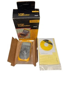 FLUKE 707 LOOP CALIBRATOR W/ ACCESSORIES - Picture 1 of 4