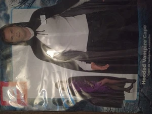Smiffys Hooded Vampire Cape - Picture 1 of 2