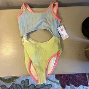 Old Navy Children’s Swimsuit Size Large (10-12) New with Tags - Picture 1 of 4