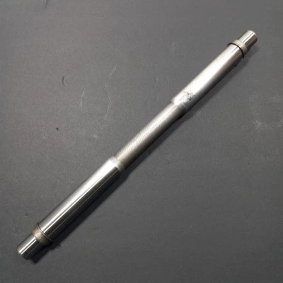 Eje de pivote basculante Ducati Monster S4R S2R S4RS 1000 696 OEM 36910081A Foto 1 de 4