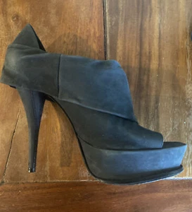 Elizabeth and James E More Suede Platform Open Toe Bootie Size 8.5 Black - Picture 1 of 12