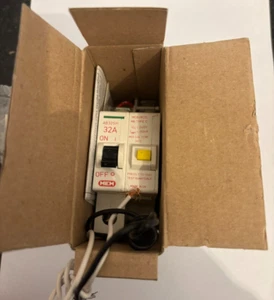 NEW MEM AB32SH 32A C32 30mA  TYPE C M6 MCB/ RCD COMBINATION - Picture 1 of 2