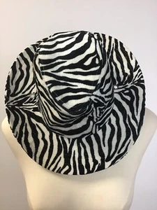 Western Like Soft Women's Zebra Hat Vintage Small/Medium Black/Ivory🦓 - Picture 1 of 3