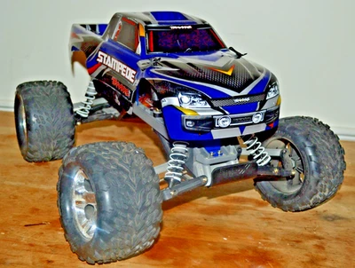 Traxxas Stampede 2WD Brushed Motor with TQI Transmitter 1:10 scale Monster Truck - Image 1 of 4