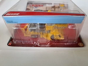 Selten Disney Pixar Cars Bessie Deluxe Größe Gelb Druckguss Asphaltfertiger 2015 Neu - Bild 1 von 1