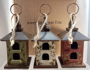 Southern Living at Home AVERY BIRD HOUSE TRIO Ring Clip Karte Bild Halter Ornament - Bild 1 von 9