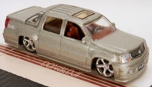 Camión caddy Jada Big Time Muscle 2002 escalade plata ext escala 1/64 - Imagen 1 de 2