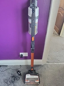 Shark Duo Clean IZ201UK Cordless Vacuum Cleaner with Shark Charger - Picture 1 of 12