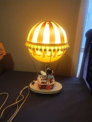 Lámpara infantil globo aerostático Toy Company vintage años 70 y luz nocturna funciona Foto 1 de 4