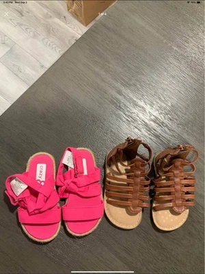 Sandalias de verano para niños pequeños. Lote de 2 pares. Talla 5/6. Excelente.  Foto 1 de 4