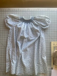 Girls Smocked hand embroidered Dress Long 15 inch across front - Picture 1 of 4