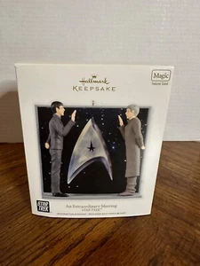 Hallmark Keepsake Christmas Tree Ornament Star Trek An Extraordinary Meeting - Picture 1 of 2