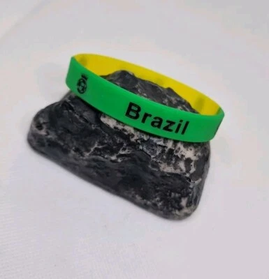 Brasilien Armband Fußball WM Brazil EM Band Silkon 100 % Hautverträglich  - Bild 1 von 2
