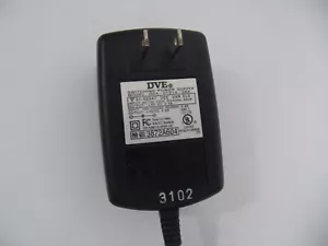 DVE AC/DC Adapter Model DSA-0151A - 05A 5V DC - Picture 1 of 2