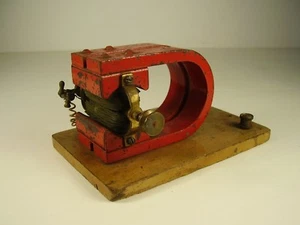 Antiker Dampfmaschinen Dynamo - Motor vor 1945 - Bild 1 von 4