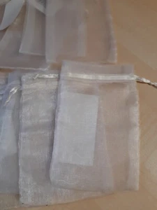 10 Stück Organza Schmuckbeutel WEISS 8 x12-12,5cm Schmucksäckchen Geschenkbeutel - Bild 1 von 4