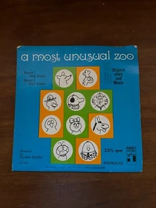 ein ungewöhnlicher Zoo Originalgeschichte und Musik 2 Schallplattenset #9 - Bild 1 von 6