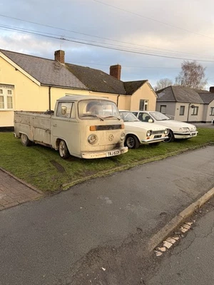 Vw T2 Pickup Truck 1977 tax and mot exempt - Image 1 of 4