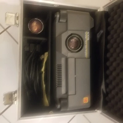 Kodak Ektapro Slide Projector Carrying Case - Image 1 of 2