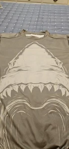 Under Armour Shirt Mens L Grey Shark Beach Surfing HeatGear Compression - Picture 1 of 5