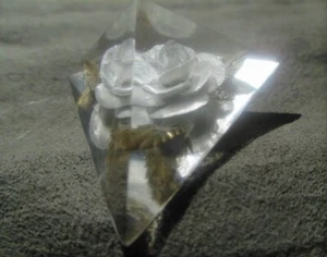 Vintage Reverse Carved Lucite White Rose- Green Leaves Flower Brooch Pyramid Pin - Picture 1 of 11