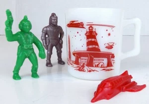 Hazel Atlas Glass Co. outer space mug + Premier spacemen and rocket - Picture 1 of 6