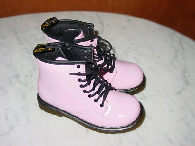 ¡Botas de charol Dr. Martens 1460T rosa para niñas! Talla 10C ¡NUEVO! Foto 1 de 4