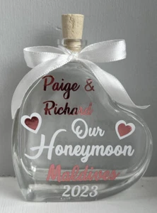 Personalised Honeymoon Wedding Destination Sand Heart Glass Bottle 100ml - Picture 1 of 8