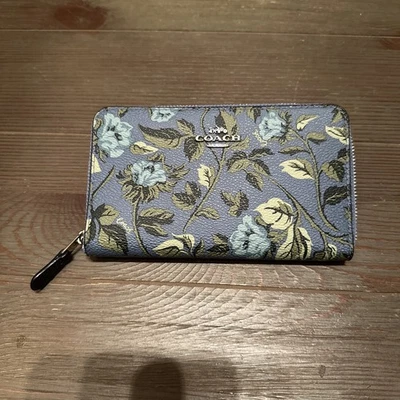 Cartera COACH acordeón cremallera con estampado floral azul claro Foto 1 de 3