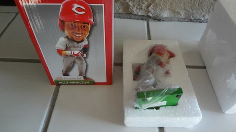 CINCINNATI REDS BILLY HAMILTON BOBBLEHEAD NEW IN BOX Cover