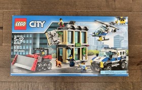 LEGO CITY: Bulldozer Break-in (60140)