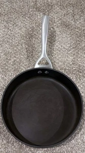 Kirkland Signature 3 quart Sauté * Extremely Fast Shipping ❗️* - Picture 1 of 2