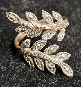 Großer Sterling Silber Ring Blatt und Weinrebe Größe 9 - Bild 1 von 4