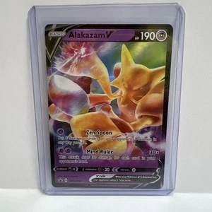 Pokemon TCG Black Star Promo Alakazam V SWSH083 - Picture 1 of 2