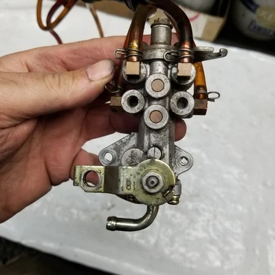 2003-2005 Polaris Edge XCSP Pro X Classic 700 800 perc reverse oil pump 2540102 - Image 1 of 4