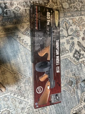 Airsoft Thompson M1928 Full Metal y Plástico Madera Foto 1 de 4