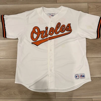Camiseta Orioles Vintage Majestic MLB Cal Ripken Jr. Tamanho GG Fabricada nos EUA Branca Casa - Imagem 1 de 4