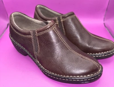 Zuecos para mujer Eastland marrón oscuro “Amore” talla 8M cuero excelente estado (0647) Foto 1 de 4
