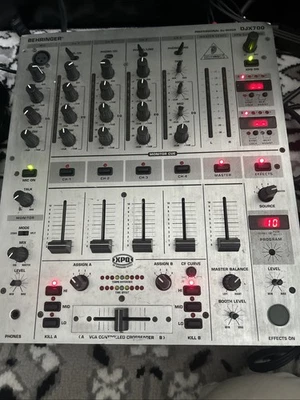 Behringer DJX700 5 Channel Professional DJ Mixer PARTS Or REPAIR Only - Image 1 of 3