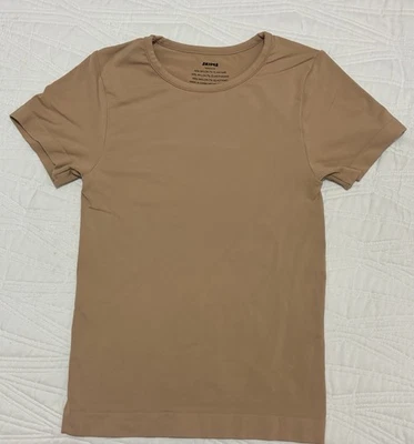 Skims футболка голая размер XS - Изображение 1 из 3