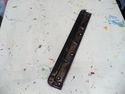 Porsche 911 912 (1969-1972) поддержка рейки сиденья (на полу) L или R (1) ОРИГИНАЛ  - Изображение 1 из 4