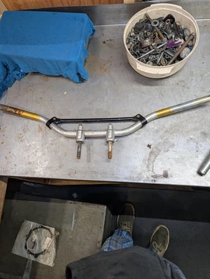 Guidões Yamaha 1989 - 1992 YZ250 YZ125 7/8 WR250 1991 - 1993 - Imagem 1 de 2