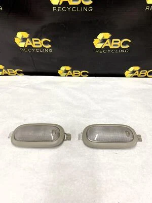 2006 吉普自由女神室内圆顶阅读灯套装一对 — 第 1/4 张图片