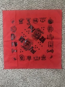 2000 We Fest Country Music Festival Souvenir rotes Taschentuch Let Go In Triple 0 - Bild 1 von 6