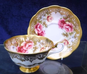 Royal Albert ~Portrait Series ~ Roses Tea Cup & Saucer - Picture 1 of 9