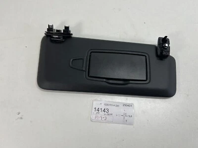 Mercedes Benz A 220 2019-2022 parabrisas pasajero derecho parasol con espejo retrovisor OEM Foto 1 de 4