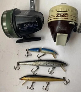 Vintage Fishing Reels Lot Johnson Century & Zebco Spinner & Lures - Picture 1 of 8