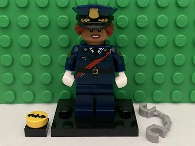 LEGO 71017 Barbara Gordon Minifigure CMF The LEGO Batman Movie Series 1 - Image 1 of 2